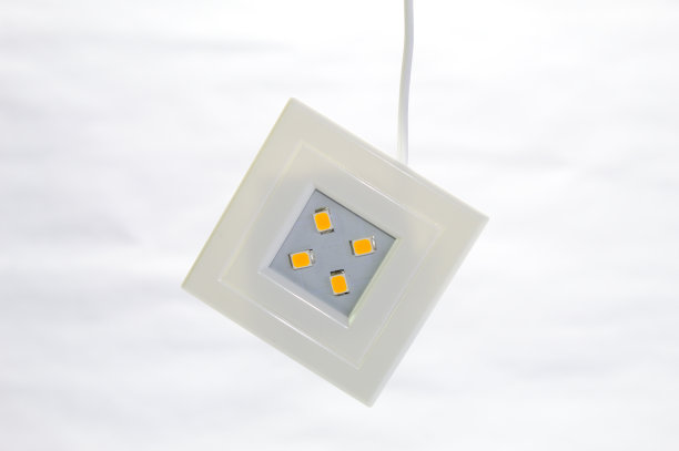 天花板以白色为背景图片下载