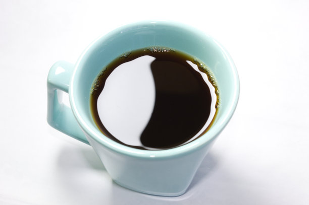 海洋绿咖啡杯与白色背景。图片下载