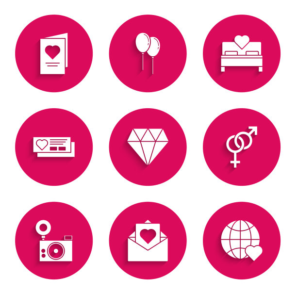 镶有情人节爱心的钻石信封图片下载