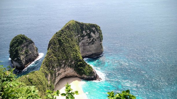 努萨·彭尼达岛图片下载