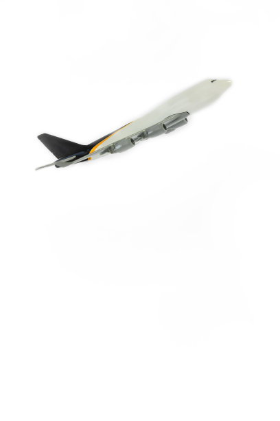 飞行商业喷气式客机起飞飞机。隔离在白色背景和复制空间图片下载