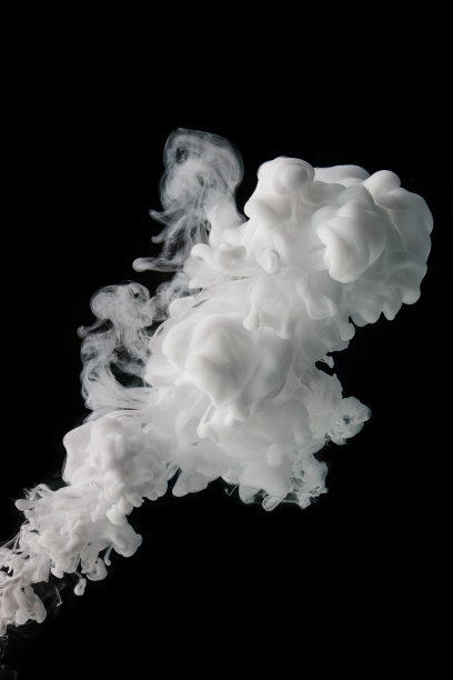 丙烯酸涂料喷入水中图片下载