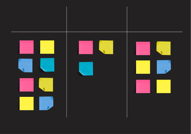 矢量黑板备忘录，彩色白纸，空白模板。图片下载
