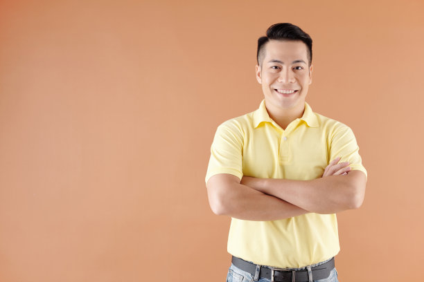 自信的微笑的人图片下载