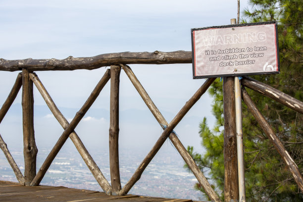 塔台警告牌图片下载