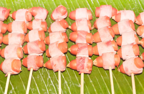 熏肉香肠。炸图片下载