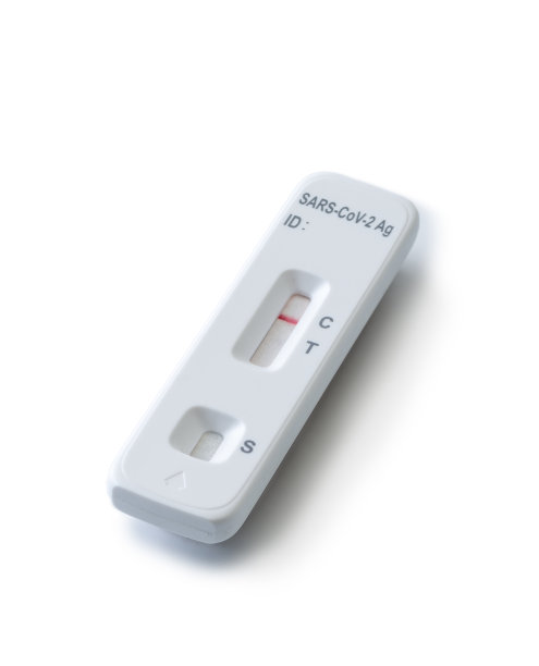 在白色背景上测试冠状病毒。图片下载