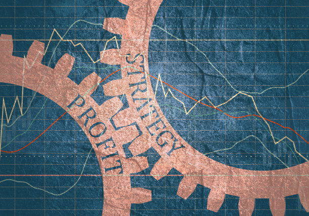 策略和利润文本上的齿轮。图片下载