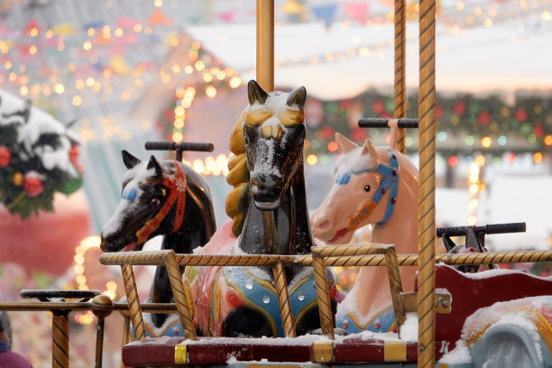 新年和圣诞集市。图片下载