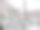 树枝上覆盖了很多雪，冬天的早晨图片下载