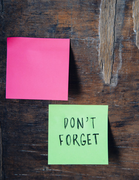 不要忘记在松果板上写的贴纸。图片下载