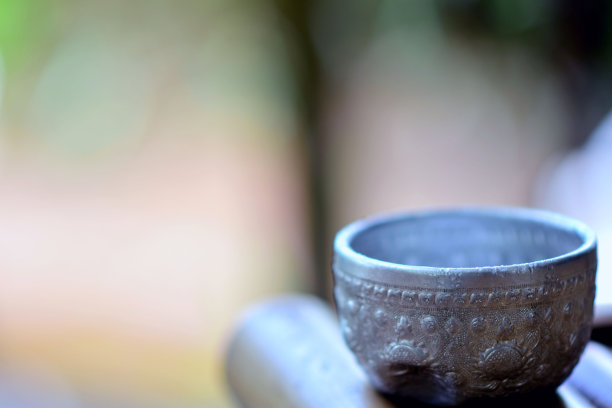 不锈钢饮用水碗。图片下载