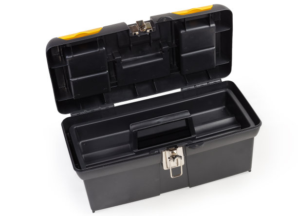 打开白色背景的空塑料便携式多隔间工具箱图片下载