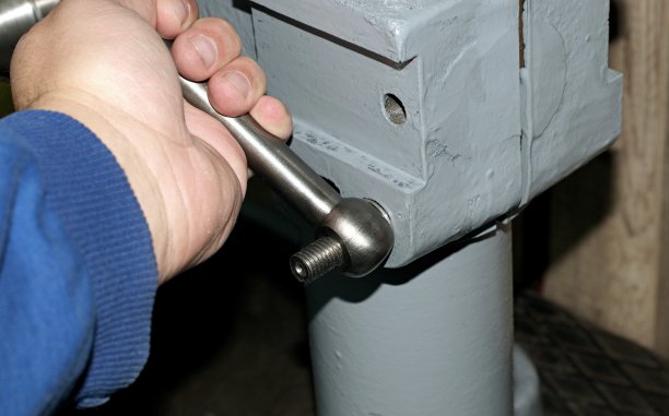 一个钻孔机的元素和细节的特写。图片下载