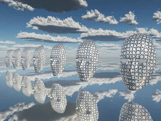 一张张茫然的脸在空中盘旋图片下载