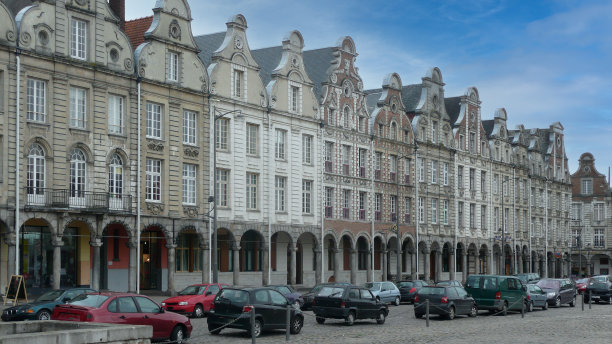 主要城镇广场-阿拉斯，法国图片下载