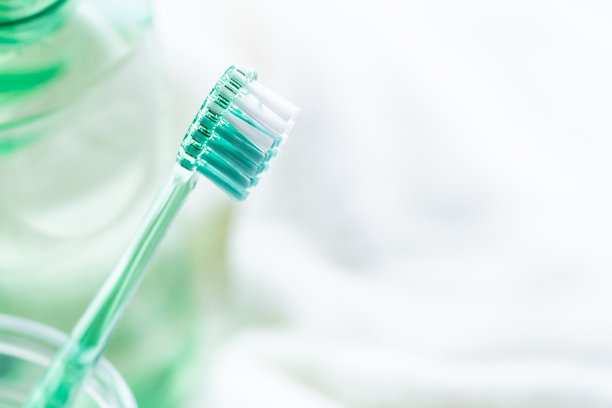 牙刷和漱口水图片下载