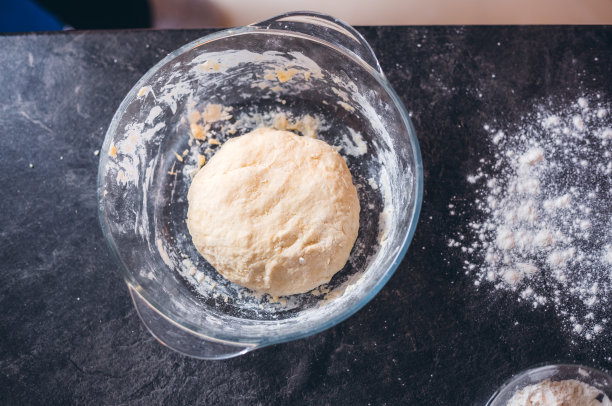 碗里的面团图片下载