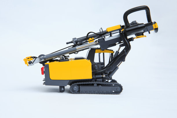 钻机，钻孔，爆炸，勘探，矿石，深，钻机，桩，地质，岩石，制造，建筑，块，坑，矿物，阳光，灰尘，破碎机，矿山，工厂，商业，采石，表面，工作，化石，破碎，钻机，结构，重，石头，砾石，图片下载