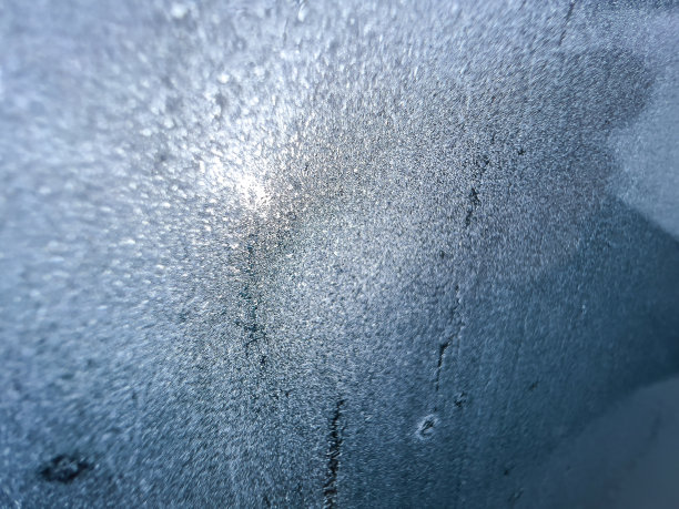 冰冻的窗玻璃图片下载