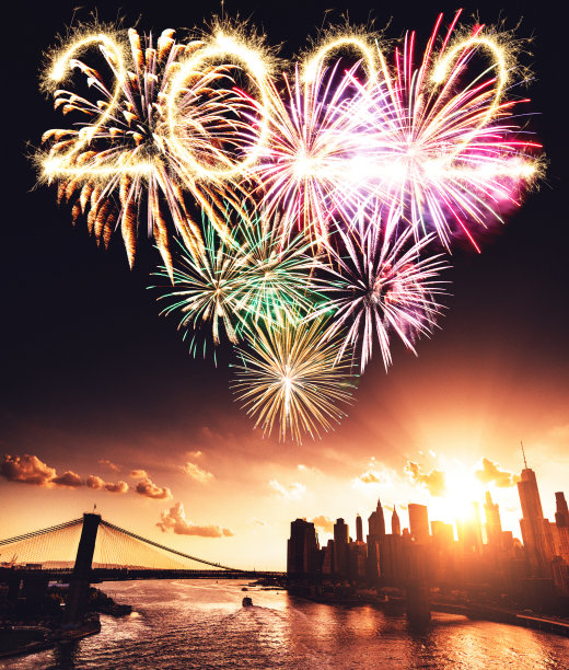 焰火点缀曼哈顿天际线图片下载