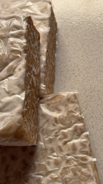 美丽的三个豆豉图片下载