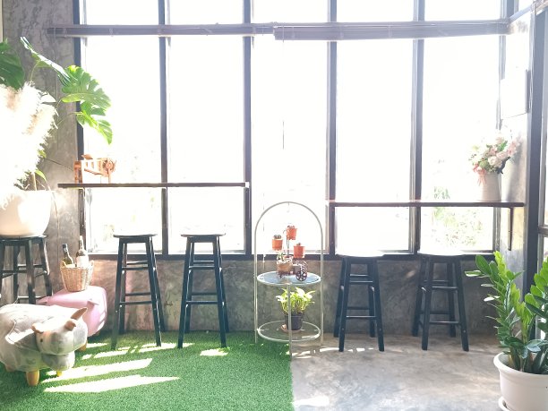 空的空间内部背景。室内咖啡厅图片下载