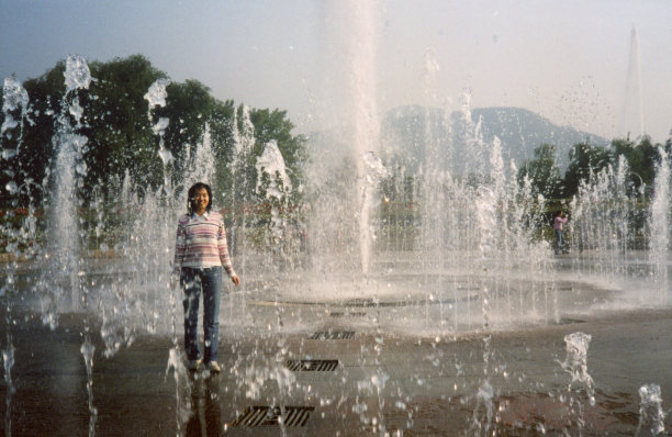 21世纪中国少女真实生活老照片图片下载