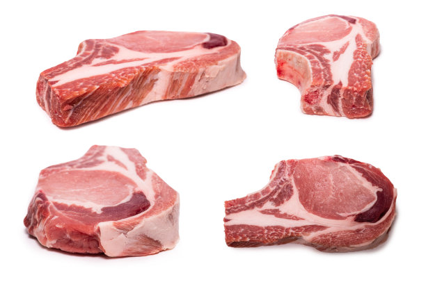 生猪肉隔离在白色背景。图片下载