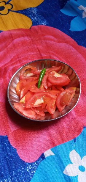 红色西红柿片照片图片下载