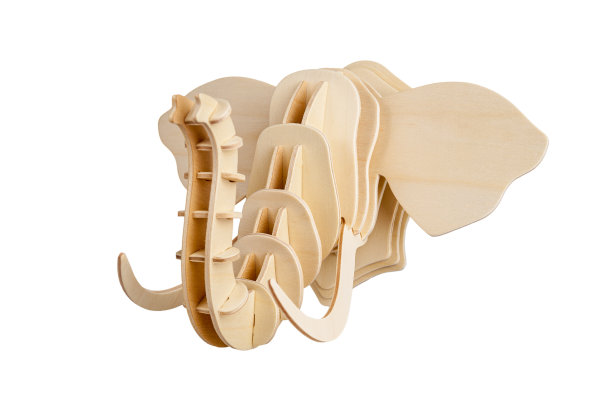 大象形状的木制拼图，儿童教育玩具，孤立在一个白色图片下载