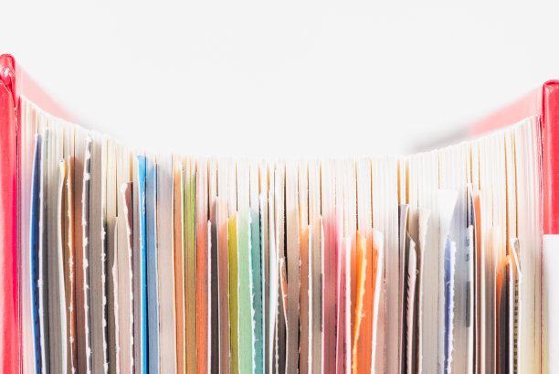 书的边缘有书签图片下载