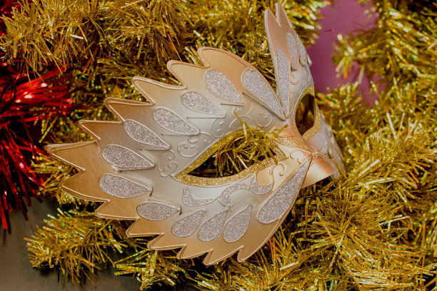 嘉年华美丽面具金箔。图片下载