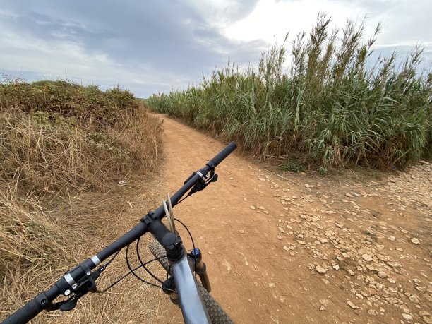 克罗地亚马勒拉角-山地自行车图片下载