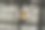 热咖啡放在我家靠近窗户的桌布上图片下载
