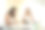 年轻的女同事们正在考虑设计房间的调色板和桌上的笔记本电脑图片下载