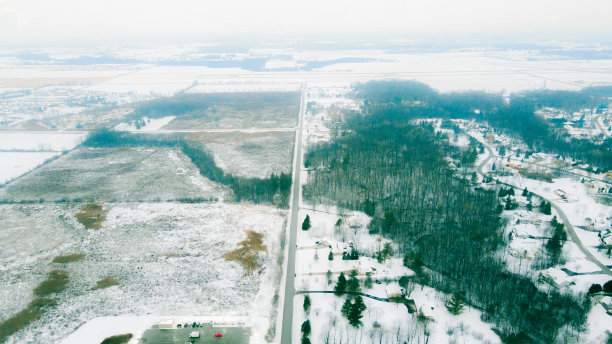 意图模糊的照片从上面向下看路图片下载