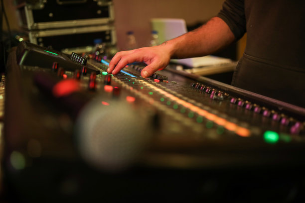 声音调整，检查声音和平衡，均衡器图片下载