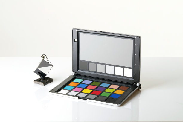 颜色检查工具隔离在白色背景上。照片和视频的彩色再现图图片下载