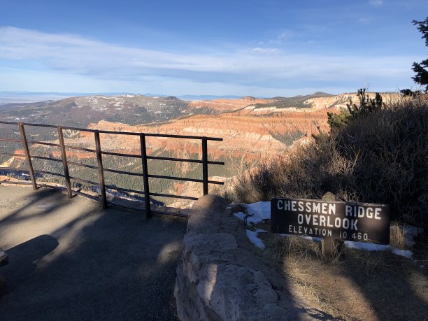 下雪的景色图片下载