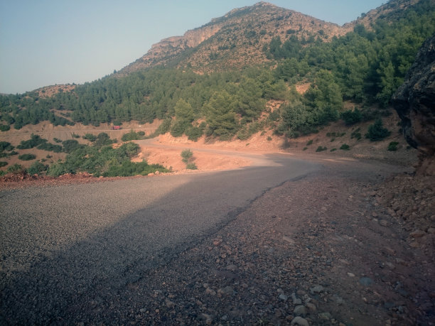 在山里图片下载