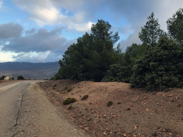 在山里图片下载