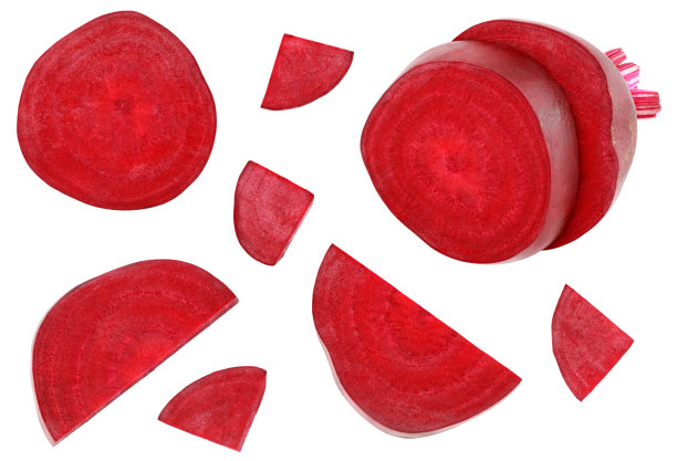 切片甜菜根孤立在白色背景上。剪切路径。俯视图图片下载