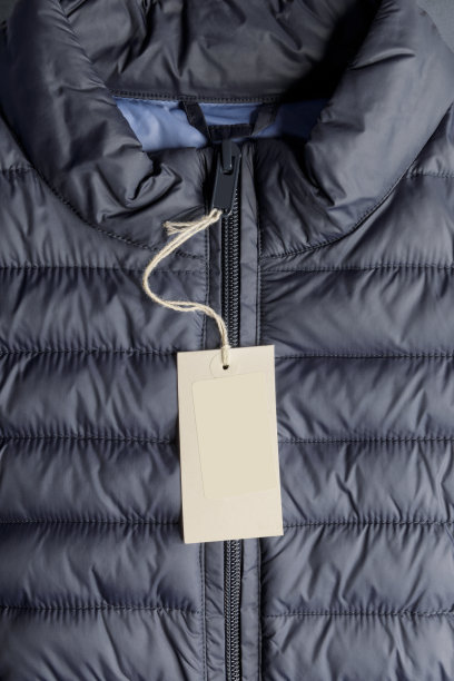 女人羽绒服的特写图片下载