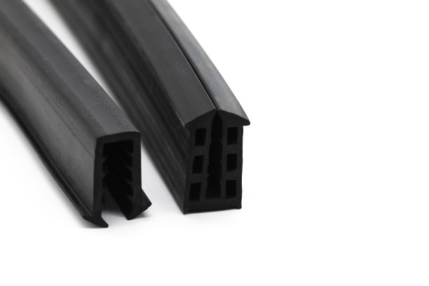 橡胶三元乙丙橡胶型材截面，白色背景图片下载