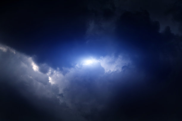 有光的云景图片下载