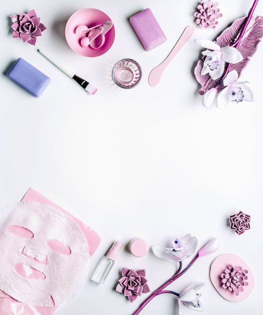 由面膜、美容器材、兰花花等组成的现代护肤化妆品图片下载