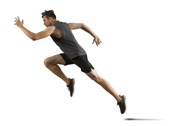 白色背景前跑步的人图片下载