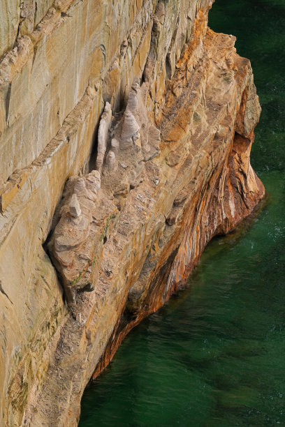 图为岩石国家湖岸图片下载