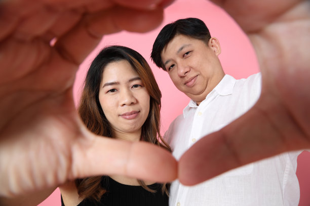 粉红色的亚洲两图片下载